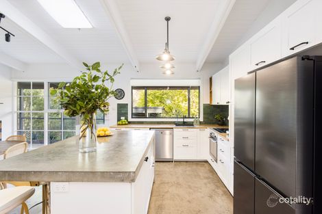 Property photo of 3 Waratah Close Belair SA 5052