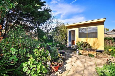 Property photo of 34 Jordan Grove Glen Waverley VIC 3150