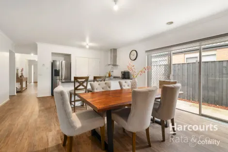Property photo of 163 Wallara Waters Boulevard Wallan VIC 3756
