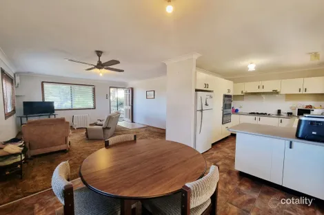 Property photo of 12 Manamoi Close Niagara Park NSW 2250