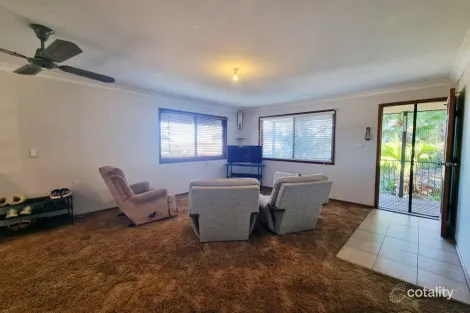 Property photo of 12 Manamoi Close Niagara Park NSW 2250