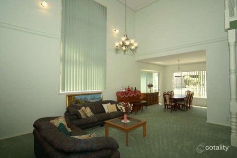 Property photo of 10 Dunster Court Endeavour Hills VIC 3802