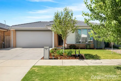 57 Mcarthur Cres, Armstrong Creek, VIC 3217