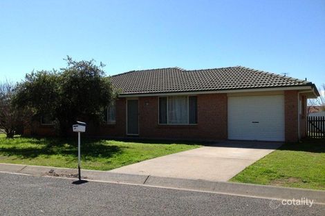 16 Caley Cl, Westdale, NSW 2340