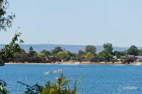 Property photo of 12 Salter Point Parade Salter Point WA 6152