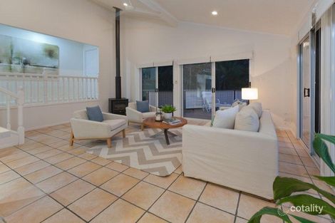 Property photo of 122 Jesmond Road Indooroopilly QLD 4068