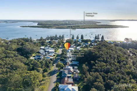 17 Taylor Rd, Taylors Beach, NSW 2316