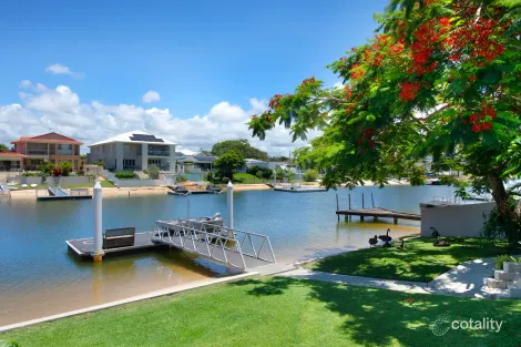 Property photo of 24 Park Avenue Broadbeach Waters QLD 4218