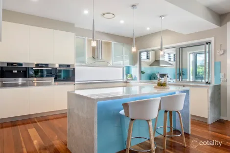 Property photo of 24 Park Avenue Broadbeach Waters QLD 4218