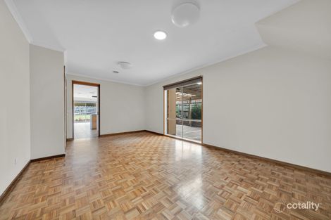 Property photo of 13 Clifton Grove Carrum Downs VIC 3201