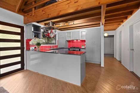 Property photo of 8 Wittonga Court Karana Downs QLD 4306