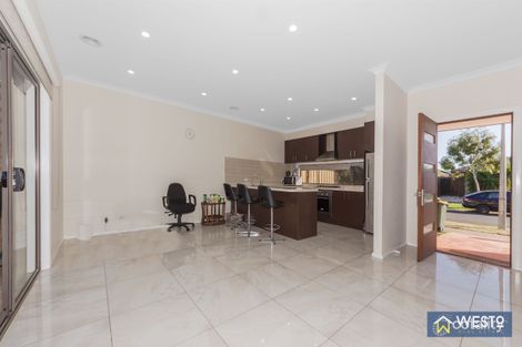 Property photo of 16B Greenleaf Circuit Tarneit VIC 3029
