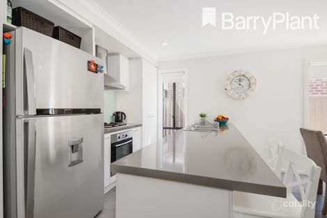 Property photo of 14 Hestia Avenue Cranbourne West VIC 3977