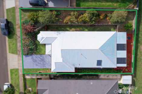 Property photo of 46 Kensington Square Drouin VIC 3818