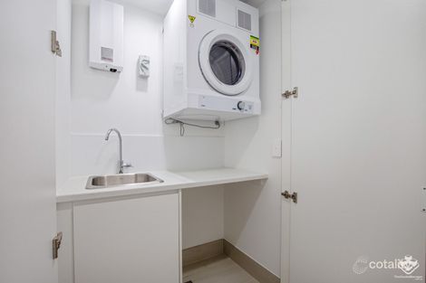 Property photo of 2 Munia Street Varsity Lakes QLD 4227