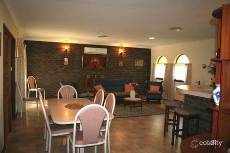 Property photo of 16 Southdown Place Thornlie WA 6108