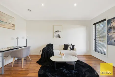 Property photo of 33 McMurray Crescent Hoppers Crossing VIC 3029