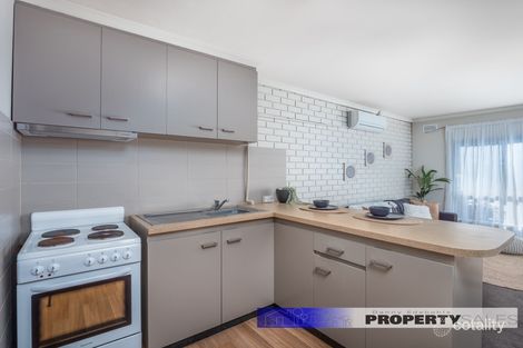 Property photo of 2/6 March Street Newborough VIC 3825