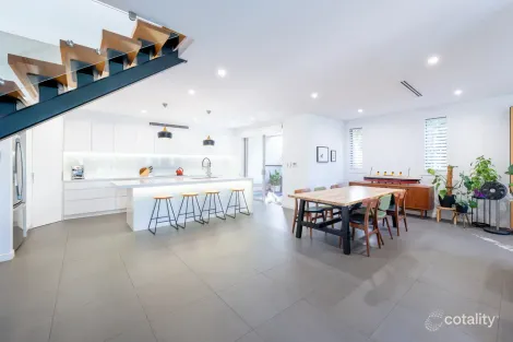 Property photo of 31 Arthur Street Rodd Point NSW 2046