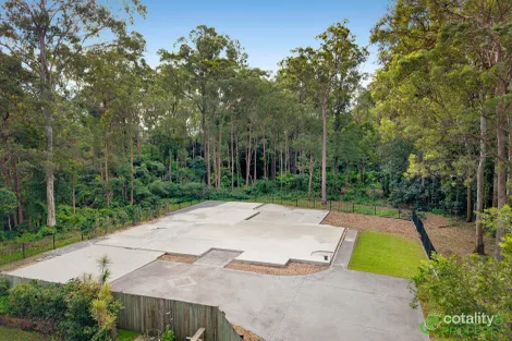 11 Fred Campbell Dr, Albany Creek, QLD 4035