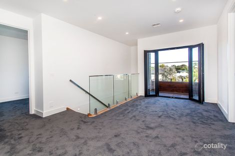 Property photo of 1/16-18 Vannam Drive Ashwood VIC 3147