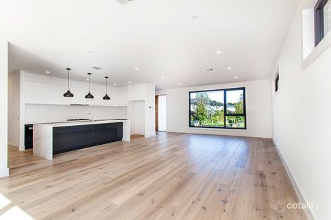Property photo of 1/16-18 Vannam Drive Ashwood VIC 3147