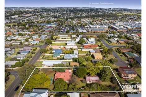 29 Holberton St, Rockville, QLD 4350