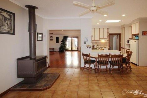 Property photo of 4 Waterview Crescent O'Halloran Hill SA 5158