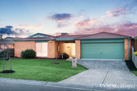 Property photo of 2 Oregon Court Narre Warren South VIC 3805