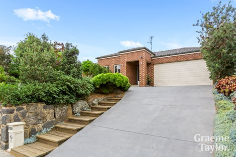 Property photo of 11 Esperence Crescent Highton VIC 3216