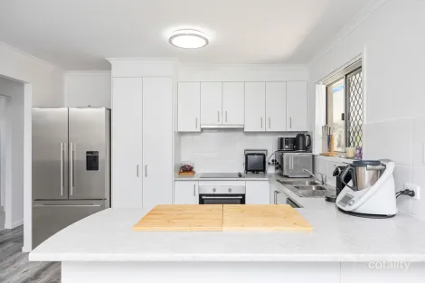 Property photo of 58 Girraween Way Eli Waters QLD 4655