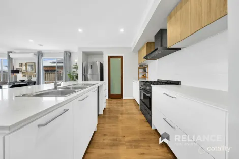 Property photo of 87 Townley Boulevard Werribee VIC 3030