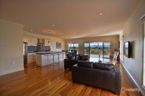 Property photo of 25 Alcheringa Court Gisborne VIC 3437