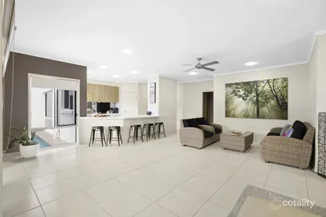 Property photo of 35 Hillview Crescent Little Mountain QLD 4551