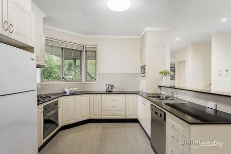 Property photo of 1/21 Cheviot Road Mount Waverley VIC 3149