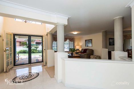 Property photo of 33 Pepin Court Joondalup WA 6027