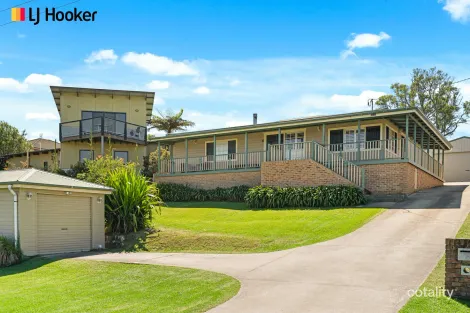 Property photo of 17 South Street Greenwell Point NSW 2540