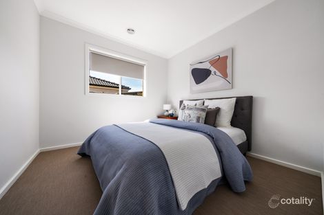 Property photo of 14 Gilfillan Circuit Thornhill Park VIC 3335