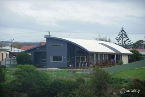 3 Jenner St, Wynyard, TAS 7325