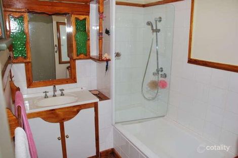 Property photo of 30 Granthorn Street Shepparton VIC 3630