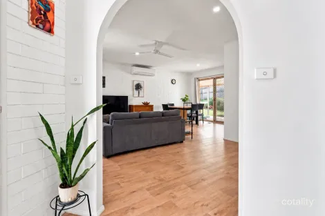 Property photo of 10 Boonaree Close Mount Sheridan QLD 4868