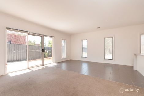 Property photo of 2 Stafford Link Craigieburn VIC 3064