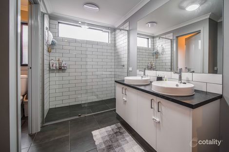 Property photo of 38 Lancaster Drive Jackass Flat VIC 3556