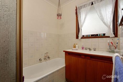 Property photo of 2/64 Warrandyte Road Ringwood VIC 3134