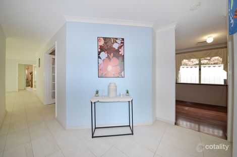 Property photo of 32 Combewood Loop Carramar WA 6031