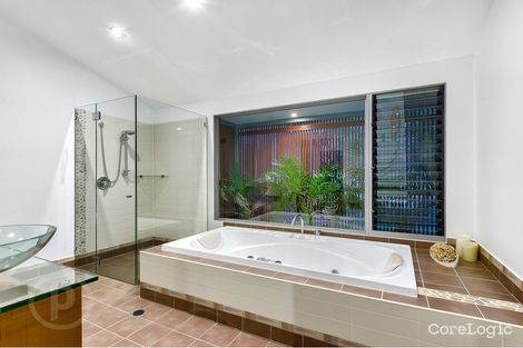 Property photo of 8 Flinders Court Mount Ommaney QLD 4074
