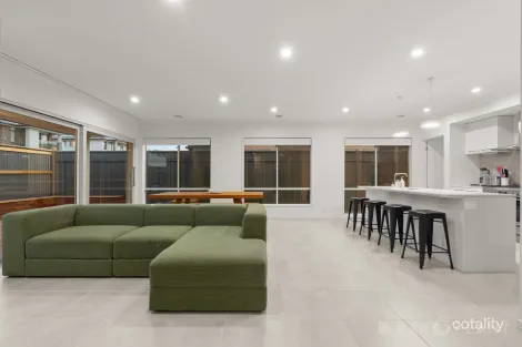 Property photo of 46 Marlborough Road Berwick VIC 3806