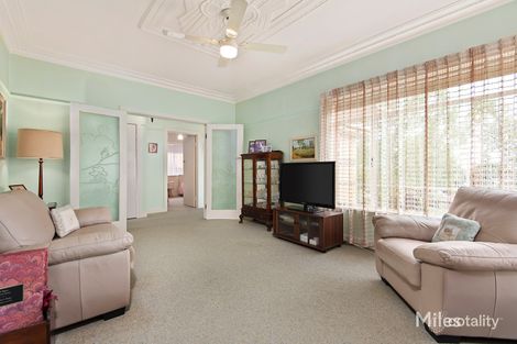 Property photo of 175 Mountain View Parade Rosanna VIC 3084