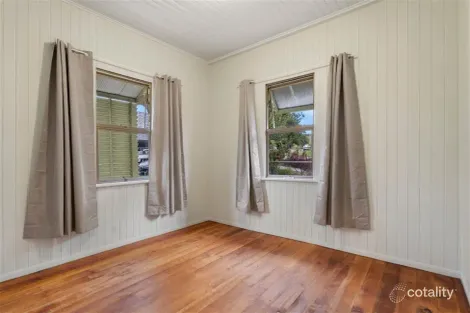 Property photo of 16 Bruce Street Chermside QLD 4032