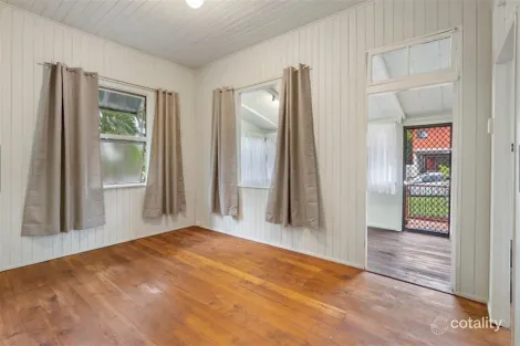 Property photo of 16 Bruce Street Chermside QLD 4032